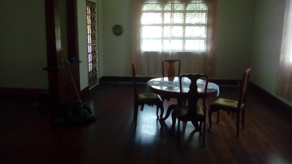 Robert'S Guest House Port of Spain Exterior photo
